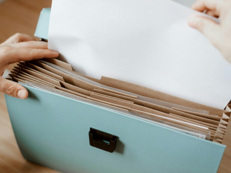 Read more about the article How to organize paper files in smaller spaces